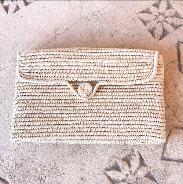 Pochette rectangle en Raphia